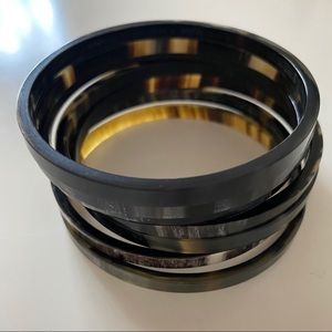 NWOT Nest Dark Horn Bangles